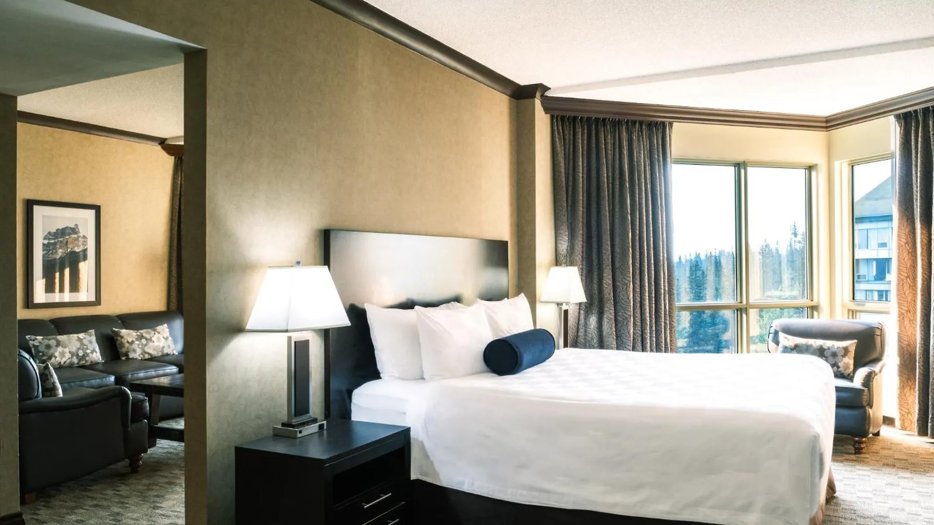 فندق ومنتجع Rimrock بانف
