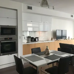 Downtown Luxurious Stylish 3 Bedroom 3 Bath 2 Balconies Near Rogers Centre Lakeview , Toronto Kanada